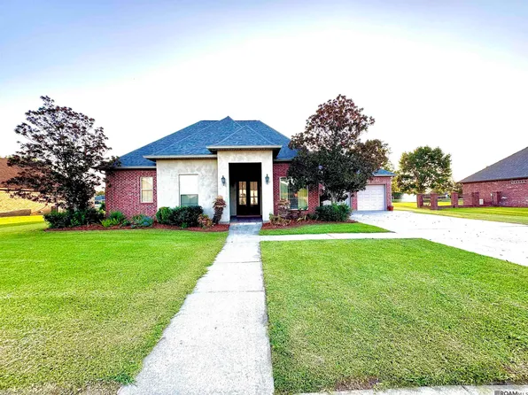9661 Belle Place Cir, Maurice, LA 70555