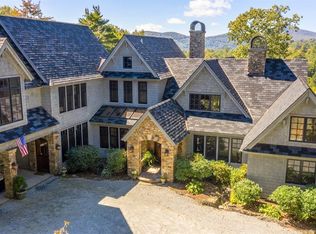 734 Mountain Meadow Ln, Cashiers, NC 28717