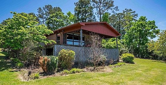 4th image of 147 Steeple Chase Rd