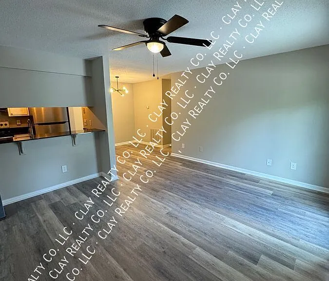 920L Highland Ave — Photo 14