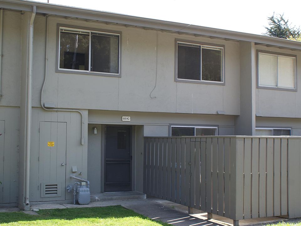 1st image of 854 Macarthur Ave #B