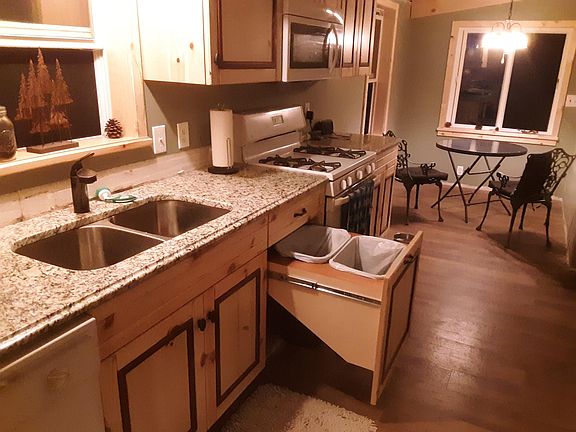 3rd image of 801 Richland Ave