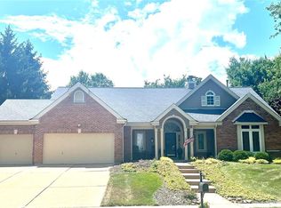 18121 Forest Briar Ct, Glencoe, MO 63038