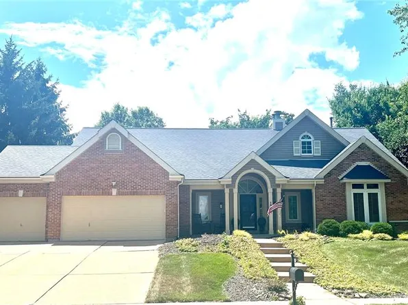 18121 Forest Briar Ct, Glencoe, MO 63038