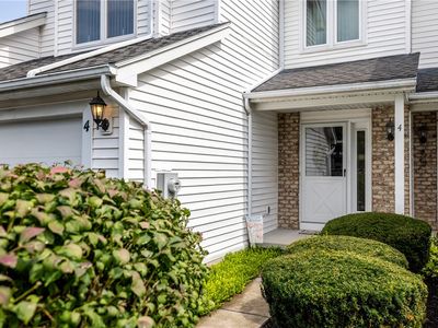 4 Triton Ct, Fairport, NY, 14450