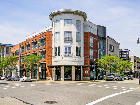 E Carson St, Pittsburgh, PA