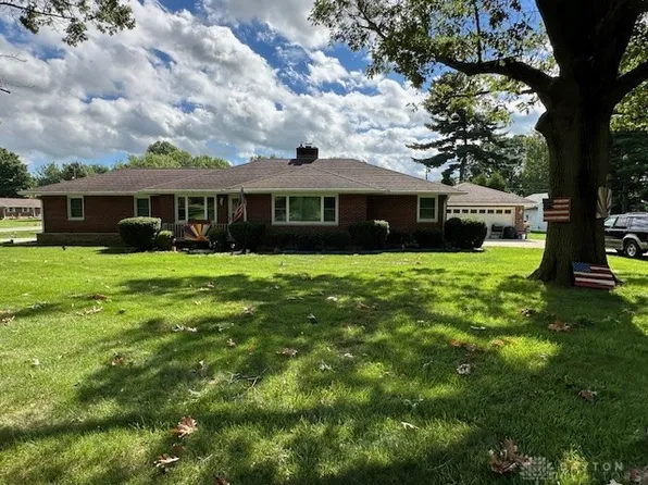 133 Knollwood Dr, Troy, OH 45373