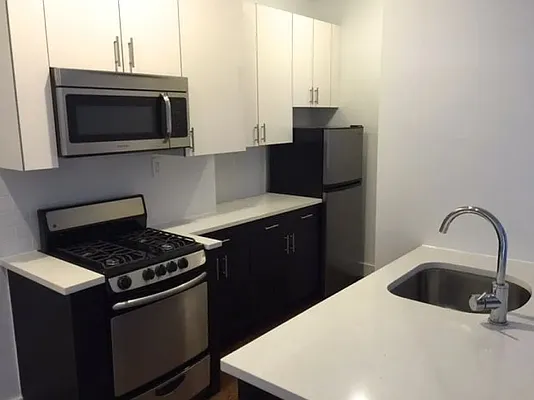 Rented by REAL New York | media 3