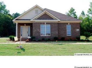 18 Cypress Point Dr, Huntsville, AL 35824