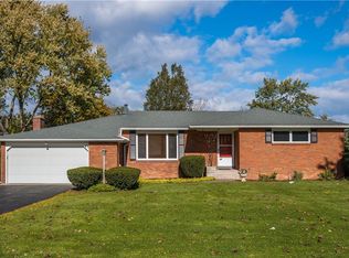 45 Hibiscus Dr, Rochester, NY 14618