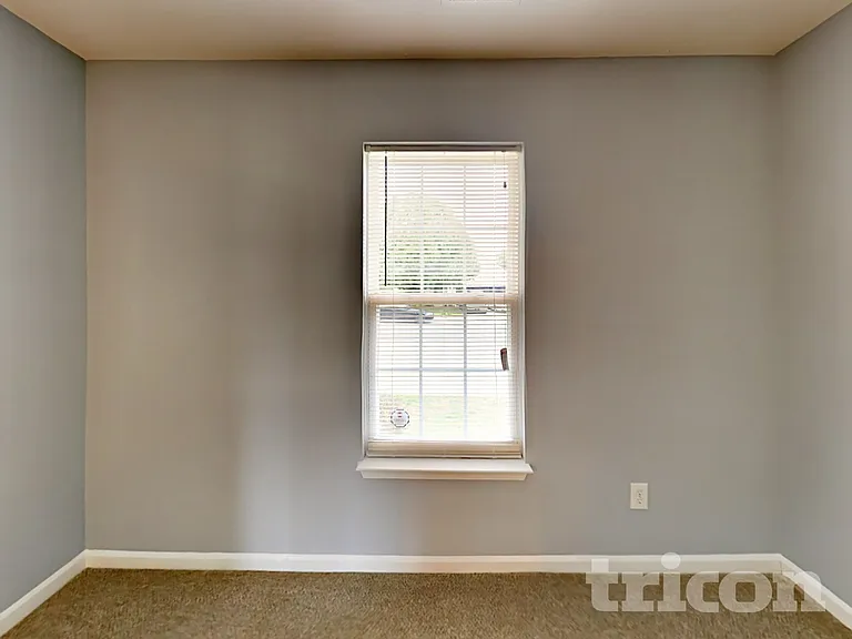 10207 Green Hedge Ave — Photo 11