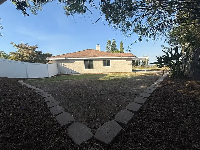 3363 Redwing Dr — Photo 18