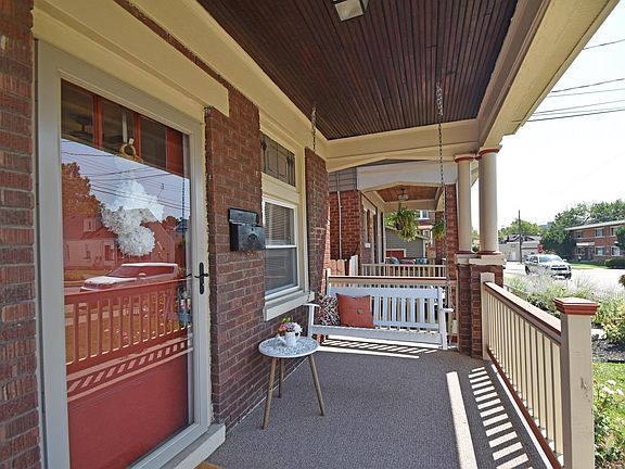 3rd image of 2462 Williams Ave