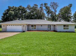 6000 Country Club Dr, Dade City, FL 33523