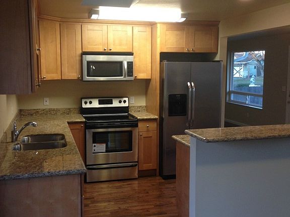 4th image of 22813 108th Ave SE