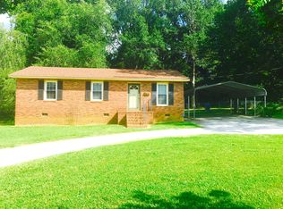 430 Durst Ave E, Greenwood, SC 29649