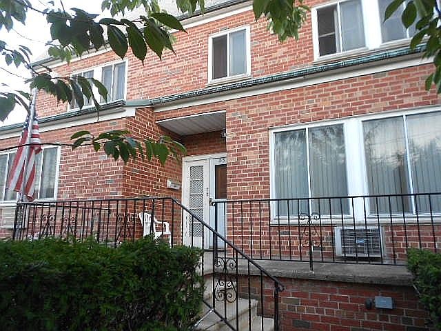 1st image of 8516 60th Ave
