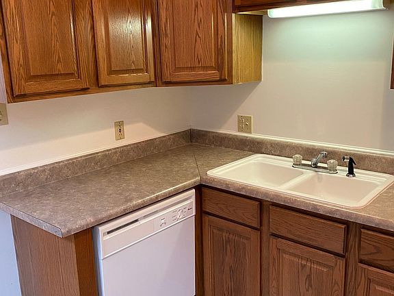 4th image of 101 E Harrison St APT 2
