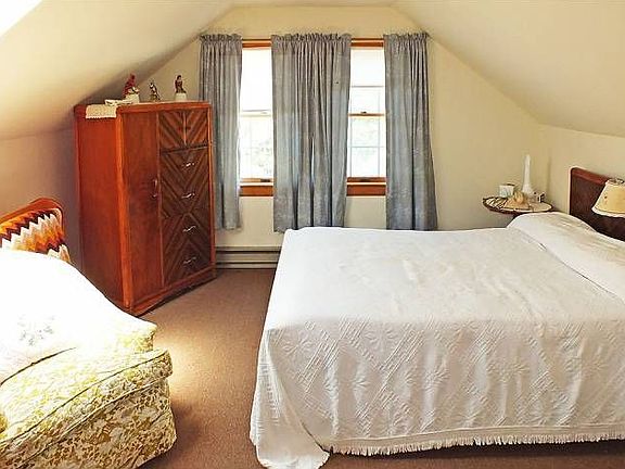 Upper Level Bedroom