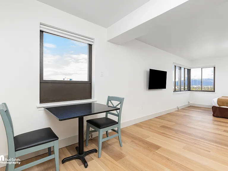 1020 W 12th Ave #1101 — Photo 7