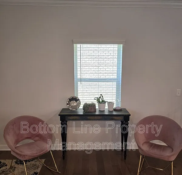 1221 Colgher St — Photo 6