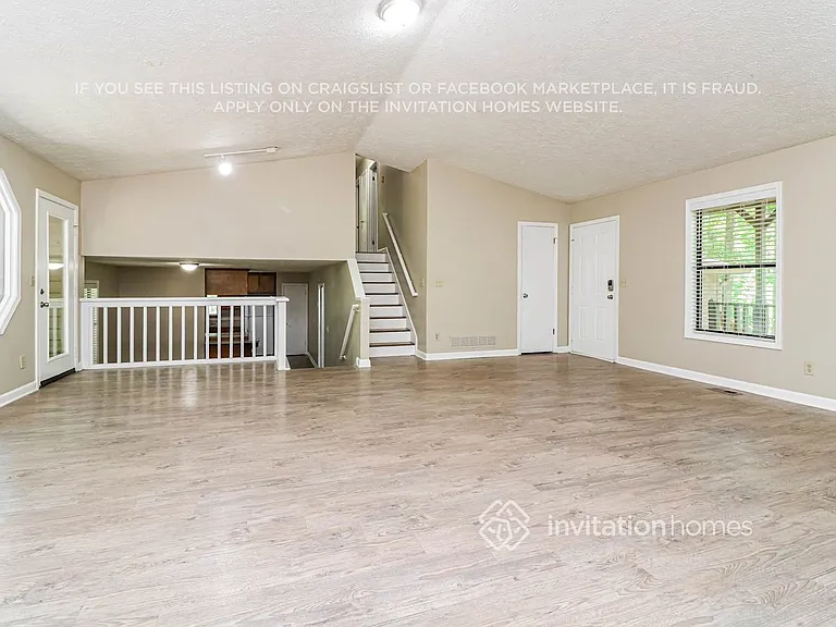 3427 Hill Ln — Photo 7
