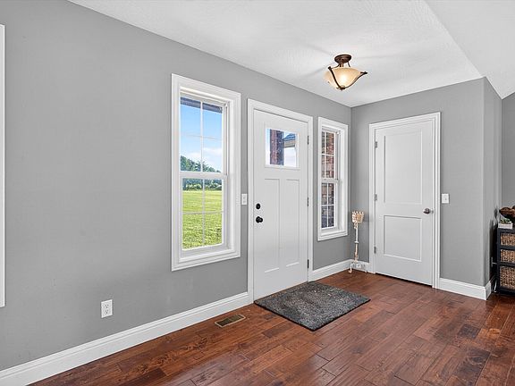 5th image of 206 Maria Road