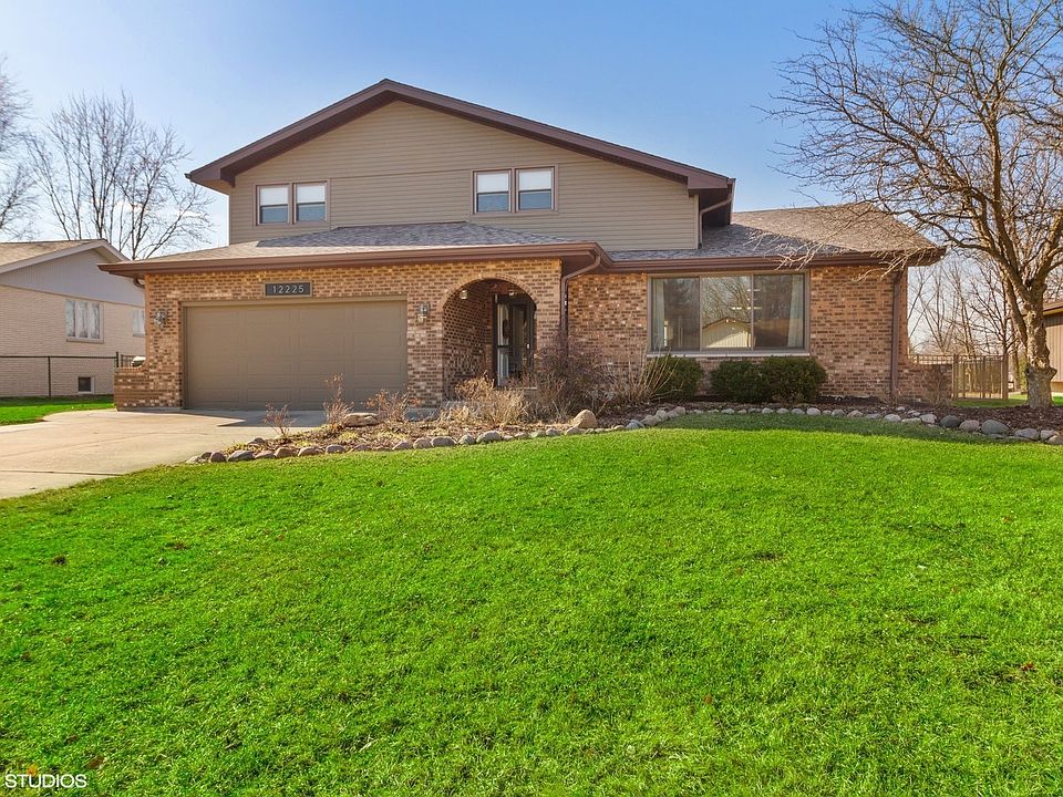 1st image of 12225 Lake View Dr