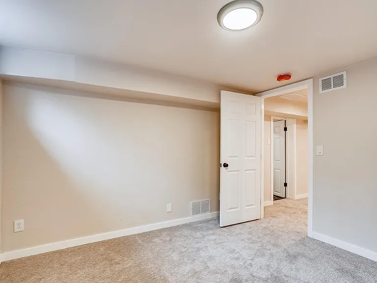 5760 Dudley St — Photo 24