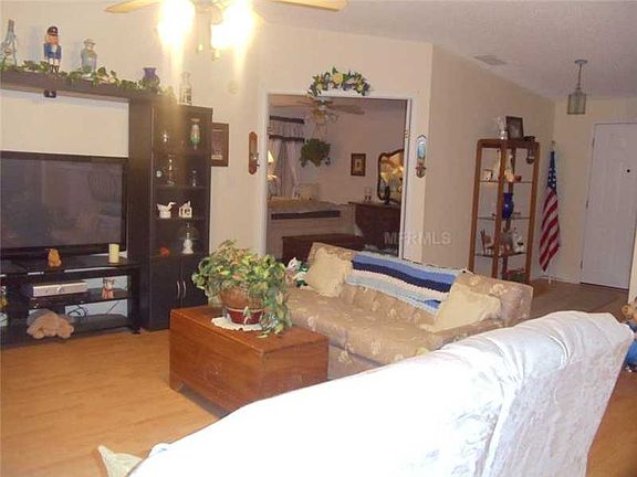 5th image of 2711 Lake Grassmere Cir