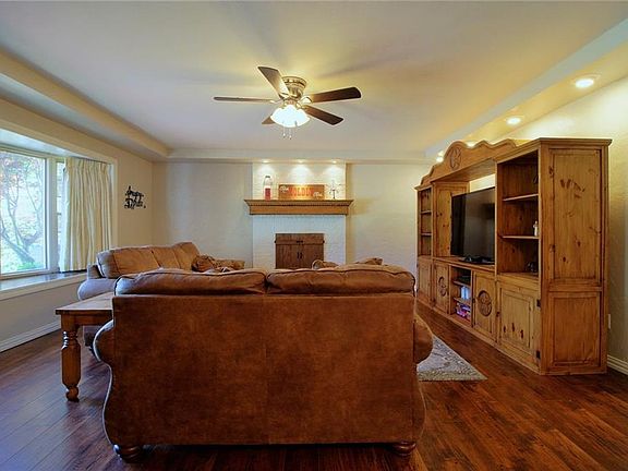5th image of 5108 SE 58th Pl