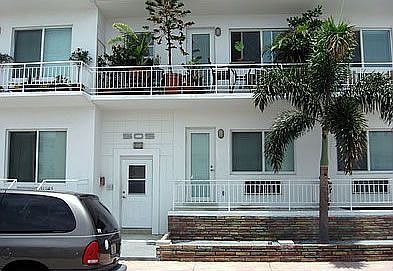 2nd Fl. tropical balcony