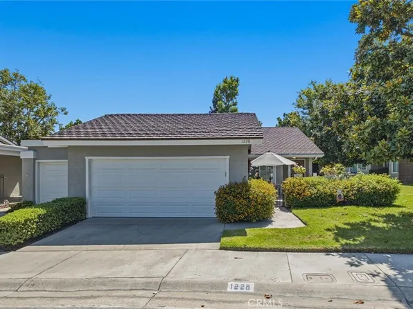 1228 Woodside Dr, Placentia, CA 92870