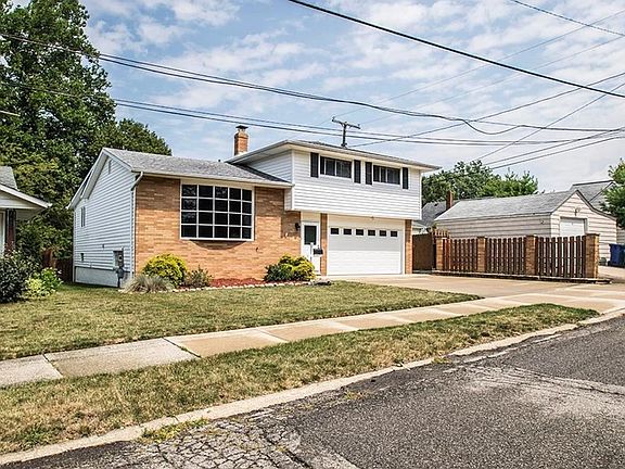 2nd image of 19112 Davinwood Dr