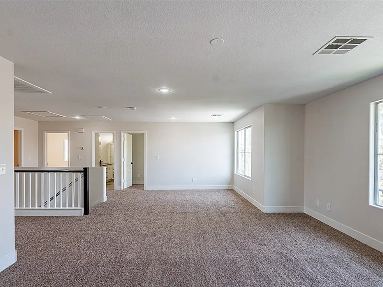 8487 Cobble Village Ct — Photo 16