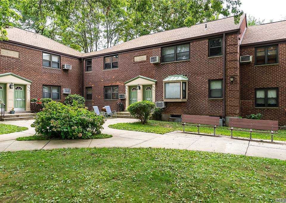 1st image of 245-32 62nd St