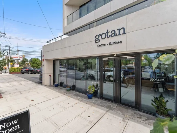 83 Liberty Place image 37 of 39