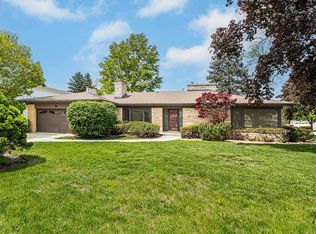 6801 N Lexington Ln, Niles, IL 60714