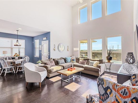 5th image of 15837 De Fortuna Dr