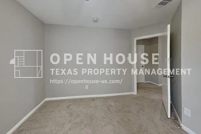 7718 Balsam Crossing Ln — Photo 12
