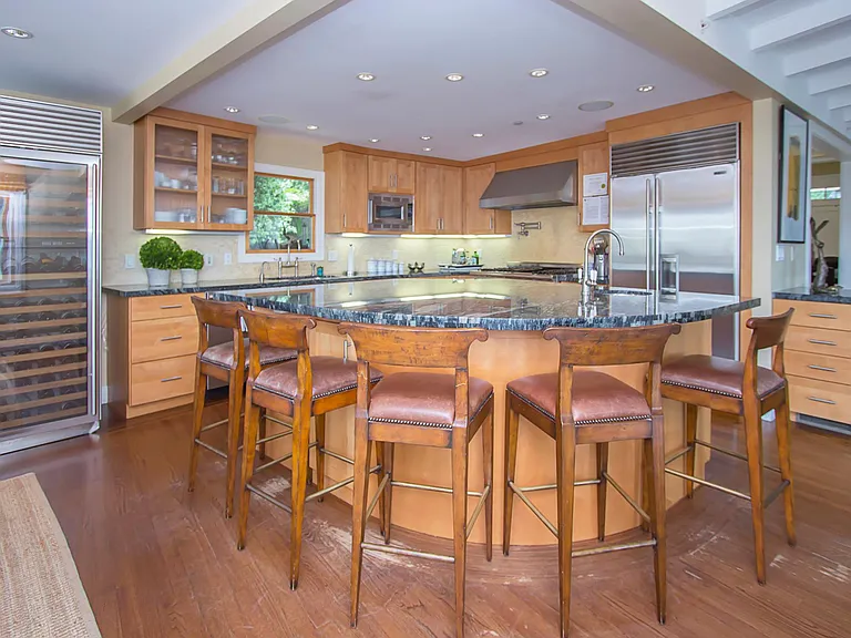 544 Silverado Dr — Photo 12