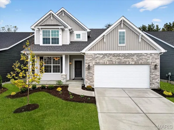 220 Randlin Dr, Lake Saint Louis, MO 63367
