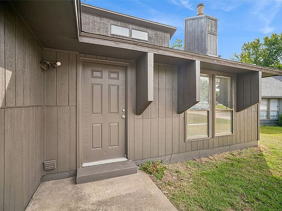 2nd image of 636 Earthside Dr