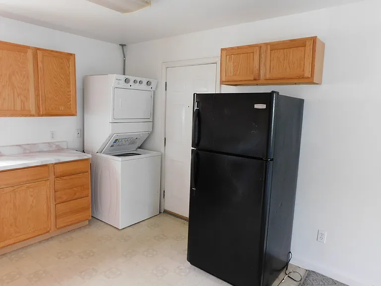 837 Jefferson St — Photo 4