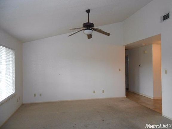 5th image of 1601 Zinfandel Dr