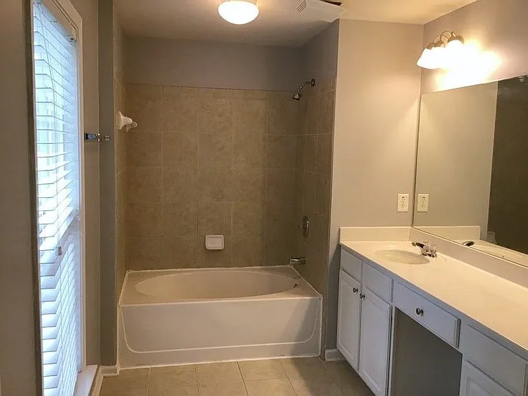 3289 Wellington Walk SW — Photo 11