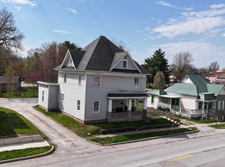 211 E Columbia St, Flora, IN