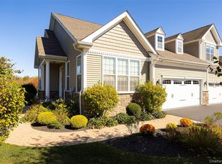 4 Avondale Ln, Wappingers Falls, NY 12590