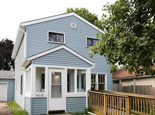408 E Calhoun St, Woodstock, IL