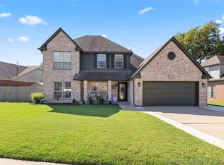 3705 W Freeport St, Broken Arrow, OK 74012